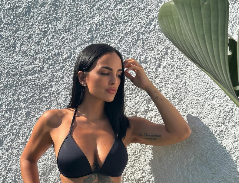 Claudia Bavel Stripclub